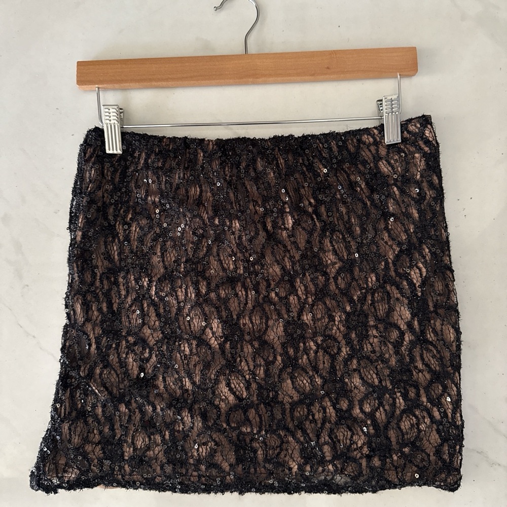 Elegant Festive Feminine Romantic Black Lace Skirt:NWT